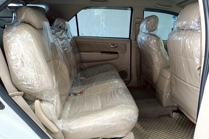 TOYOTA 4WD 2005 2.7V AT FORTUNER WHITE  6119 full