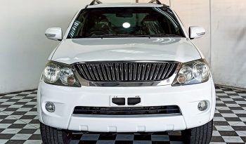TOYOTA 4WD 2005 2.7V AT FORTUNER WHITE  6119 full
