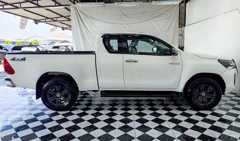 REVO 4WD 2021 2.4E MT SMART CAB WHITE  6392 full