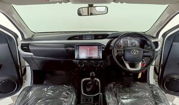 REVO 4WD 2021 2.4E MT SMART CAB WHITE  6392 full