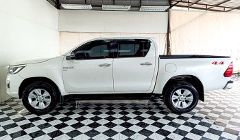 REVO 4WD 2018 2.8G AT DOUBLE CAB WHITE  8311 full