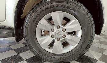 REVO 4WD 2018 2.8G AT DOUBLE CAB WHITE  8314 full