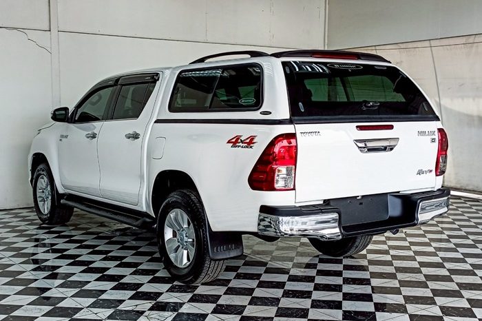 REVO 4WD 2020 2.8G AT DOUBLE CAB WHITE  8581 full