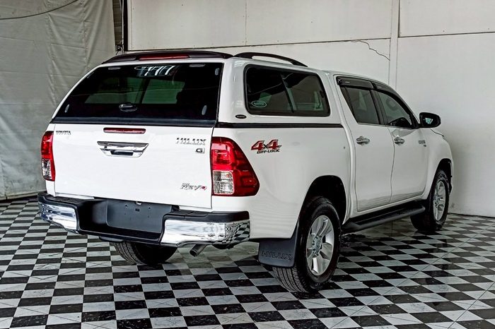 REVO 4WD 2020 2.8G AT DOUBLE CAB WHITE  8581 full