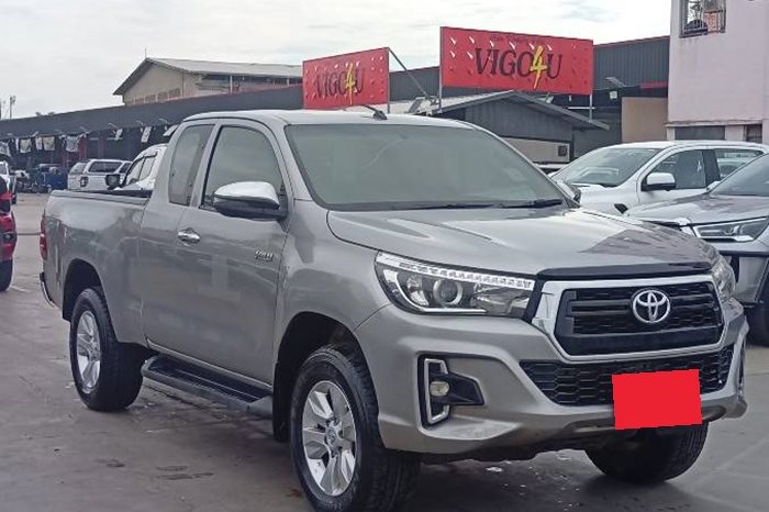REVO 4WD 2020 2.4E MT SMART CAB SILVER  3681 full