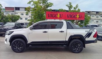 ROCCO PRE 2019 2.8G AT DOUBLE CAB WHITE  34 full