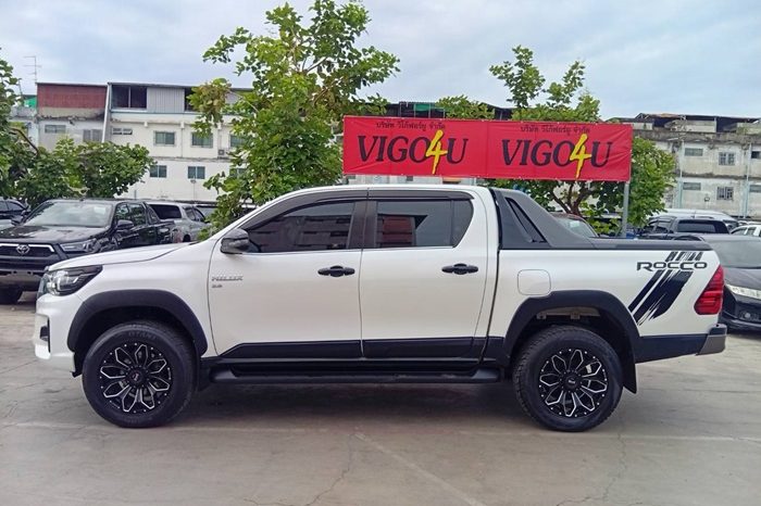 ROCCO PRE 2019 2.8G AT DOUBLE CAB WHITE  34 full