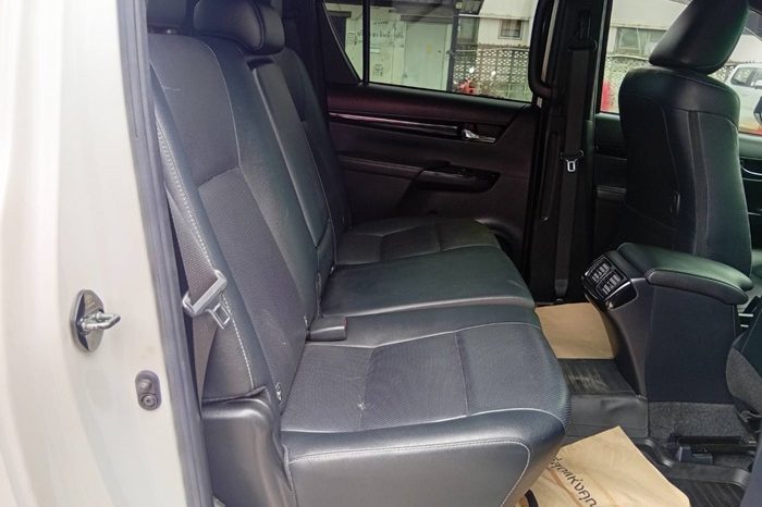 ROCCO PRE 2019 2.8G AT DOUBLE CAB WHITE  34 full