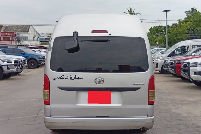 TOYOTA 2WD 2018 3.0 AT COMMUTER SILVER  3487 full