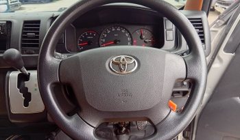 TOYOTA 2WD 2018 3.0 AT COMMUTER SILVER  3487 full