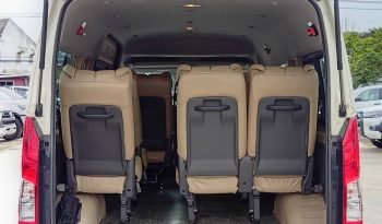 TOYOTA 2019 2WD 2.8 MT COMMUTER WHITE  2457 full