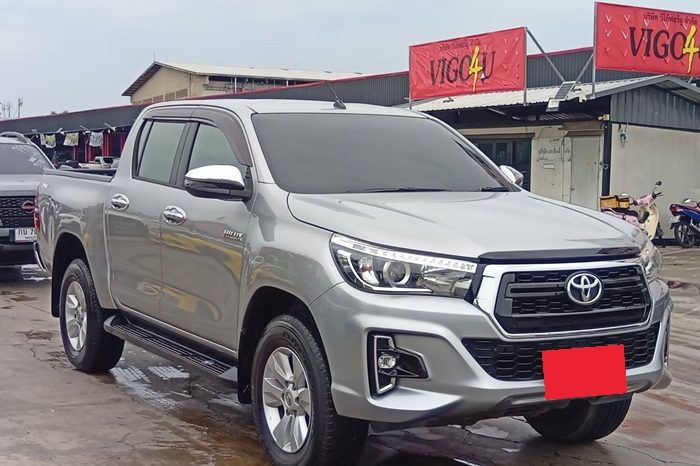 REVO PRE 2018 2.4E AT DOUBLE CAB SILVER  5193 full