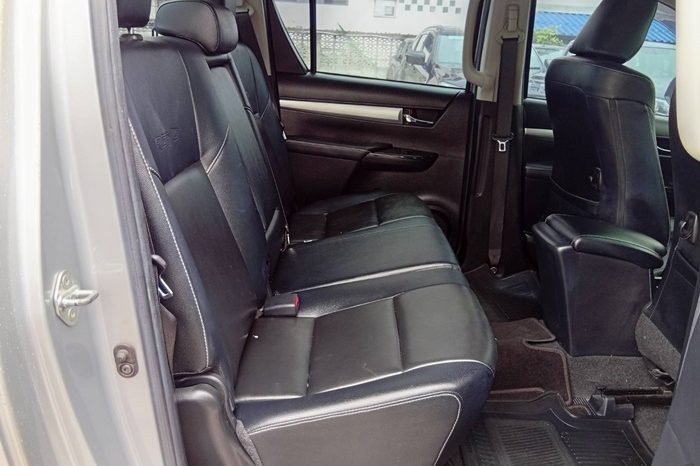 REVO PRE 2018 2.4E AT DOUBLE CAB SILVER  5193 full