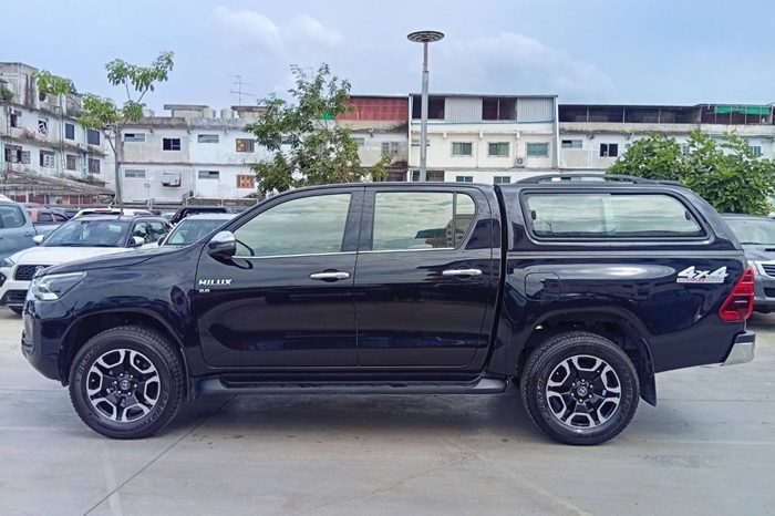 REVO 4WD 2021 2.8G AT DOUBLE CAB BLACK  6937 full