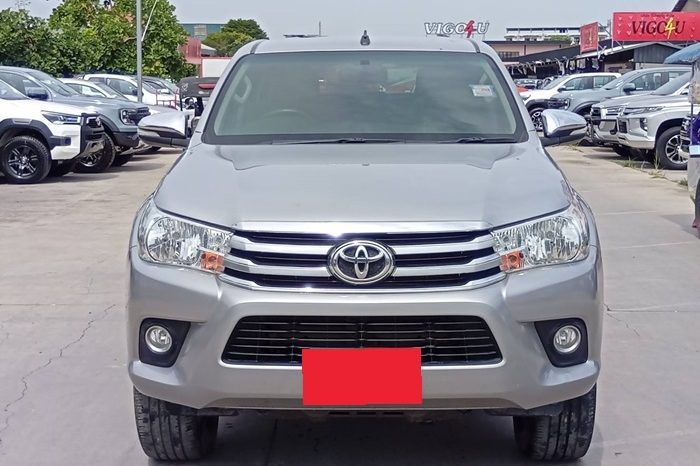 REVO PRE 2017 2.4E AT DOUBLE CAB SILVER  4941 full
