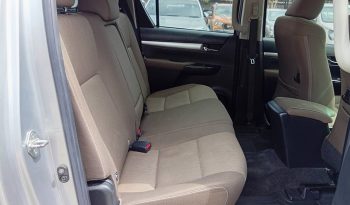 REVO PRE 2017 2.4E AT DOUBLE CAB SILVER  4941 full