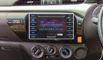 REVO PRE 2017 2.4E AT DOUBLE CAB SILVER  4941 full