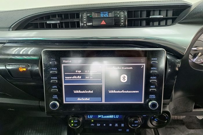 REVO 4WD 2022 2.8G AT DOUBLE CAB SILVER  9913 full