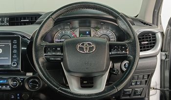 REVO 4WD 2022 2.8G AT DOUBLE CAB SILVER  9913 full