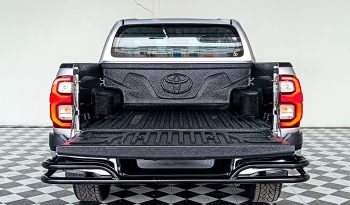 REVO 4WD 2022 2.8G AT DOUBLE CAB SILVER  9913 full