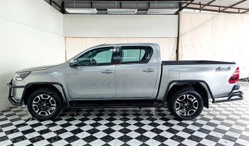 REVO 4WD 2022 2.8G AT DOUBLE CAB SILVER  9913 full