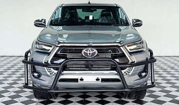 REVO 4WD 2022 2.8G AT DOUBLE CAB SILVER  9913 full