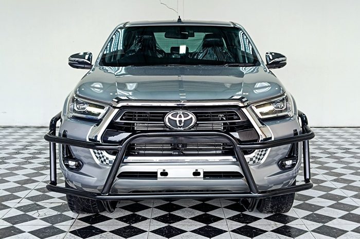 REVO 4WD 2022 2.8G AT DOUBLE CAB SILVER  9913 full