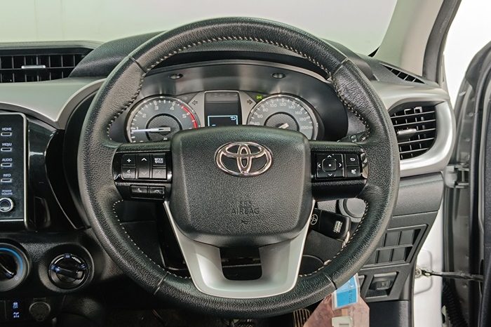 REVO 4WD 2021 2.4E MT DOUBLE CAB SILVER  2094 full