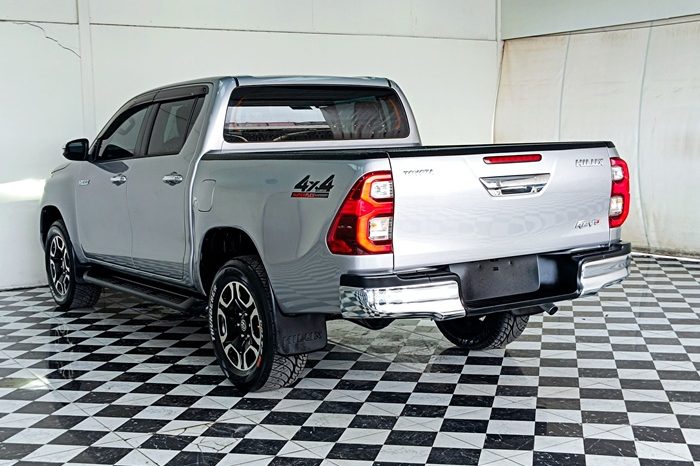 REVO 4WD 2021 2.4E MT DOUBLE CAB SILVER  2094 full