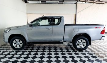 REVO 4WD 2020 2.4E MT SMART CAB SILVER  3700 full