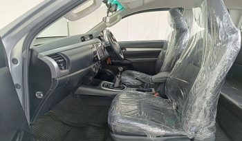 REVO 4WD 2020 2.4E MT SMART CAB SILVER  3700 full