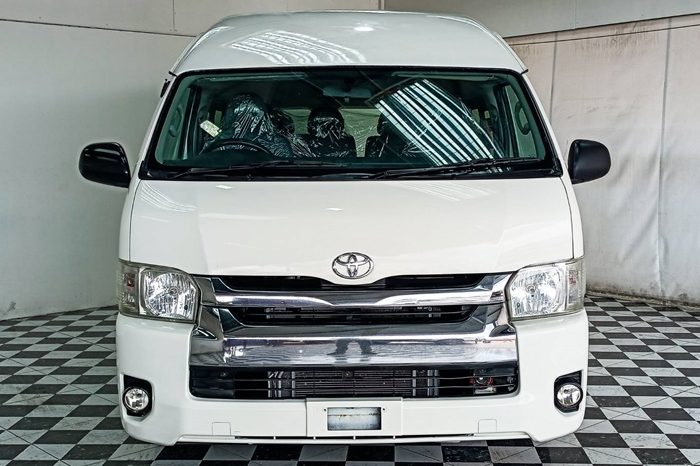 TOYOTA 2WD 2015 3.0 MT COMMUTER WHITE  7091 full