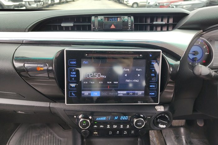 REVO 4WD 2016 2.8G AT DOUBLE CAB WHITE  3523 full
