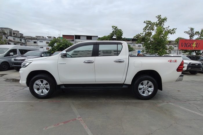REVO 4WD 2018 2.4E MT DOUBLE CAB WHITE  5222 full