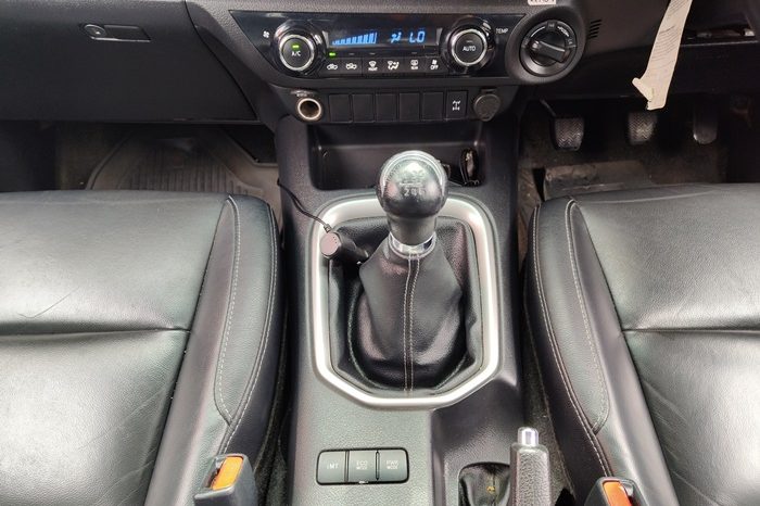 REVO 4WD 2019 2.8G MT DOUBLE CAB SILVER  5939 full
