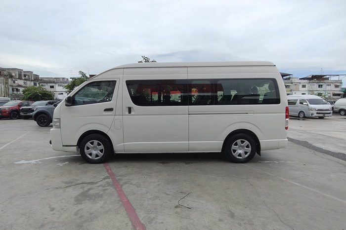 TOYOTA 2WD 2015 3.0 MT COMMUTER WHITE  7092 full