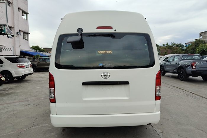 TOYOTA 2WD 2015 3.0 MT COMMUTER WHITE  7092 full