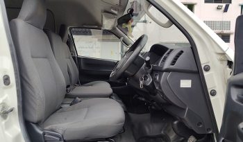 TOYOTA 2WD 2015 3.0 MT COMMUTER WHITE  7092 full