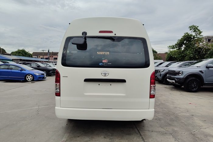 TOYOTA 2WD 2015 3.0 MT COMMUTER WHITE  7091 full