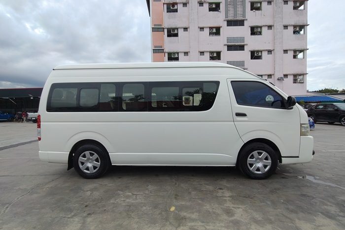 TOYOTA 2WD 2015 3.0 MT COMMUTER WHITE  7091 full