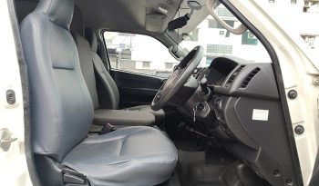 TOYOTA 2WD 2015 3.0 MT COMMUTER WHITE  7091 full