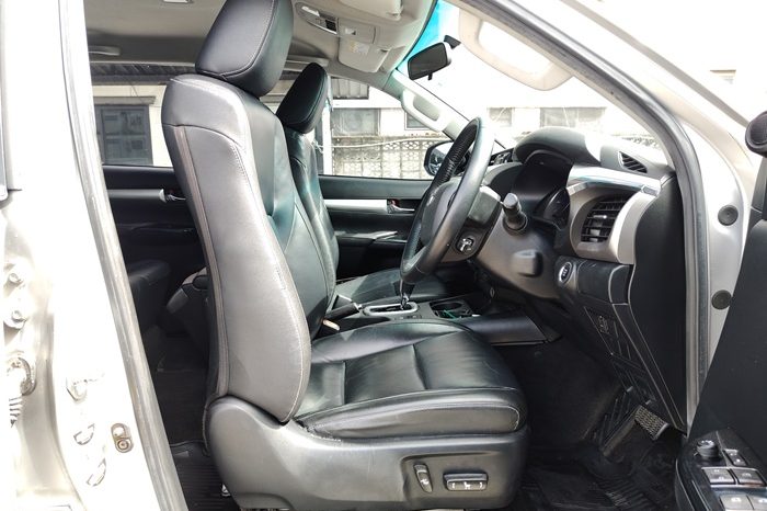 REVO 4WD 2020 2.8G AT DOUBLE CAB SILVER  4037 full