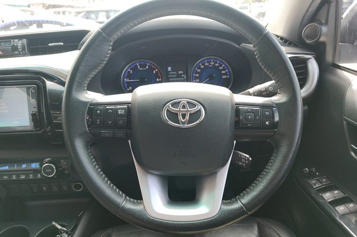 REVO 4WD 2020 2.8G AT DOUBLE CAB SILVER  4037 full