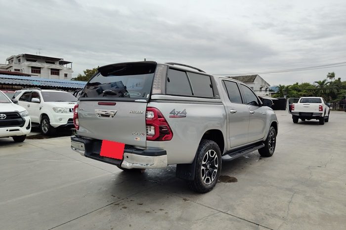 REVO 4WD 2021 2.4E MT DOUBLE CAB SILVER  8644 full