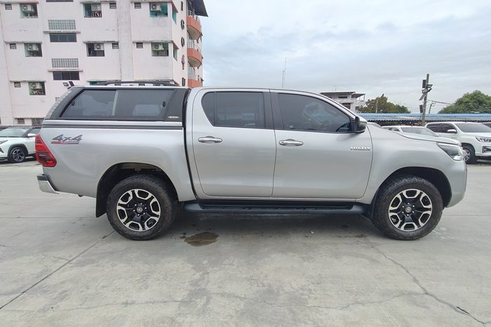 REVO 4WD 2021 2.4E MT DOUBLE CAB SILVER  8644 full