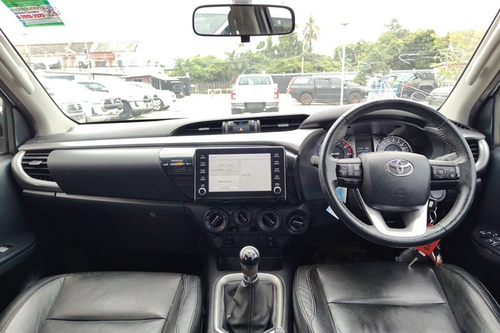 REVO 4WD 2021 2.4E MT DOUBLE CAB SILVER  8644 full