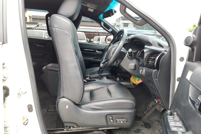 ROCCO 4WD 2020 2.8G AT DOUBLE CAB WHITE  6010 full