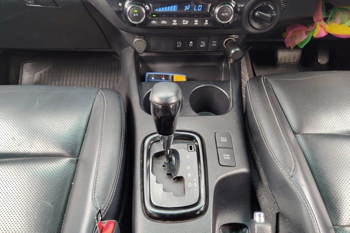 ROCCO 4WD 2020 2.8G AT DOUBLE CAB WHITE  6010 full