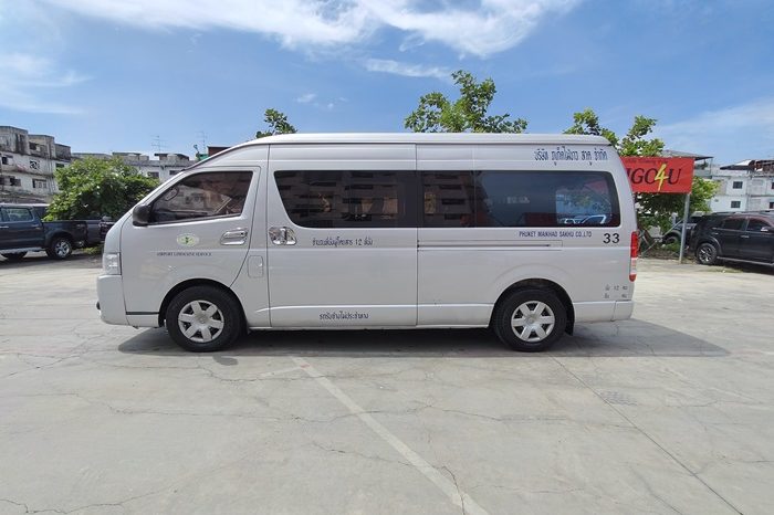 TOYOTA 2WD 2016 3.0 MT COMMUTER SILVER 1410 full