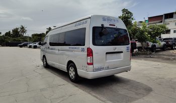 TOYOTA 2WD 2016 3.0 MT COMMUTER SILVER 1410 full